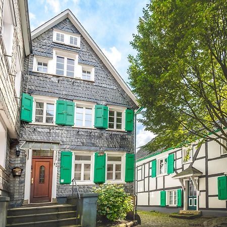 Kuesterhaus Graefrath Solingen Exterior photo